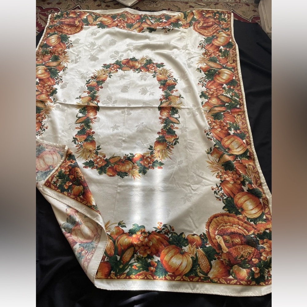 Vtg  satin fall pumpkins turkey Thanksgiving Tablecloth 60”x80”